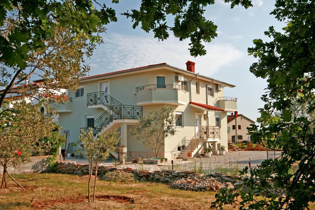 Apartments Lighthouse Fažana Habitación foto